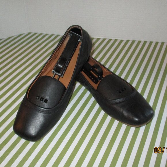 Lucky Brand Ballet Flats - Picture 1 of 16